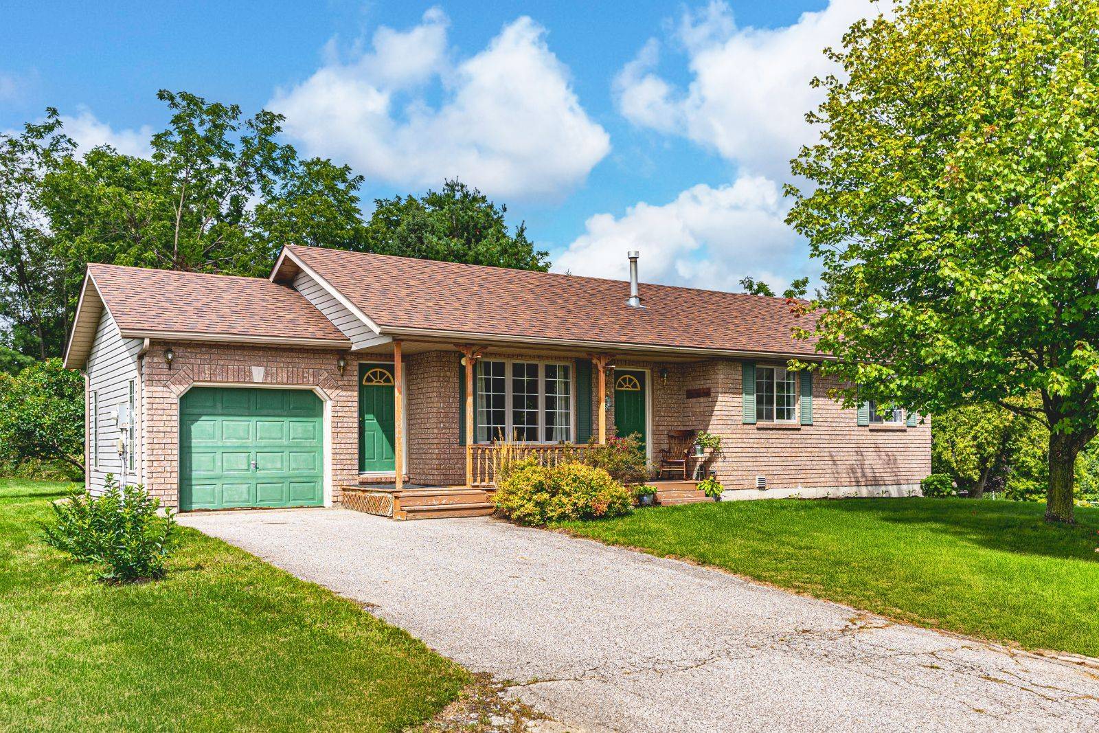 Springwater, ON L0L 1V0,55 Marlow CIR