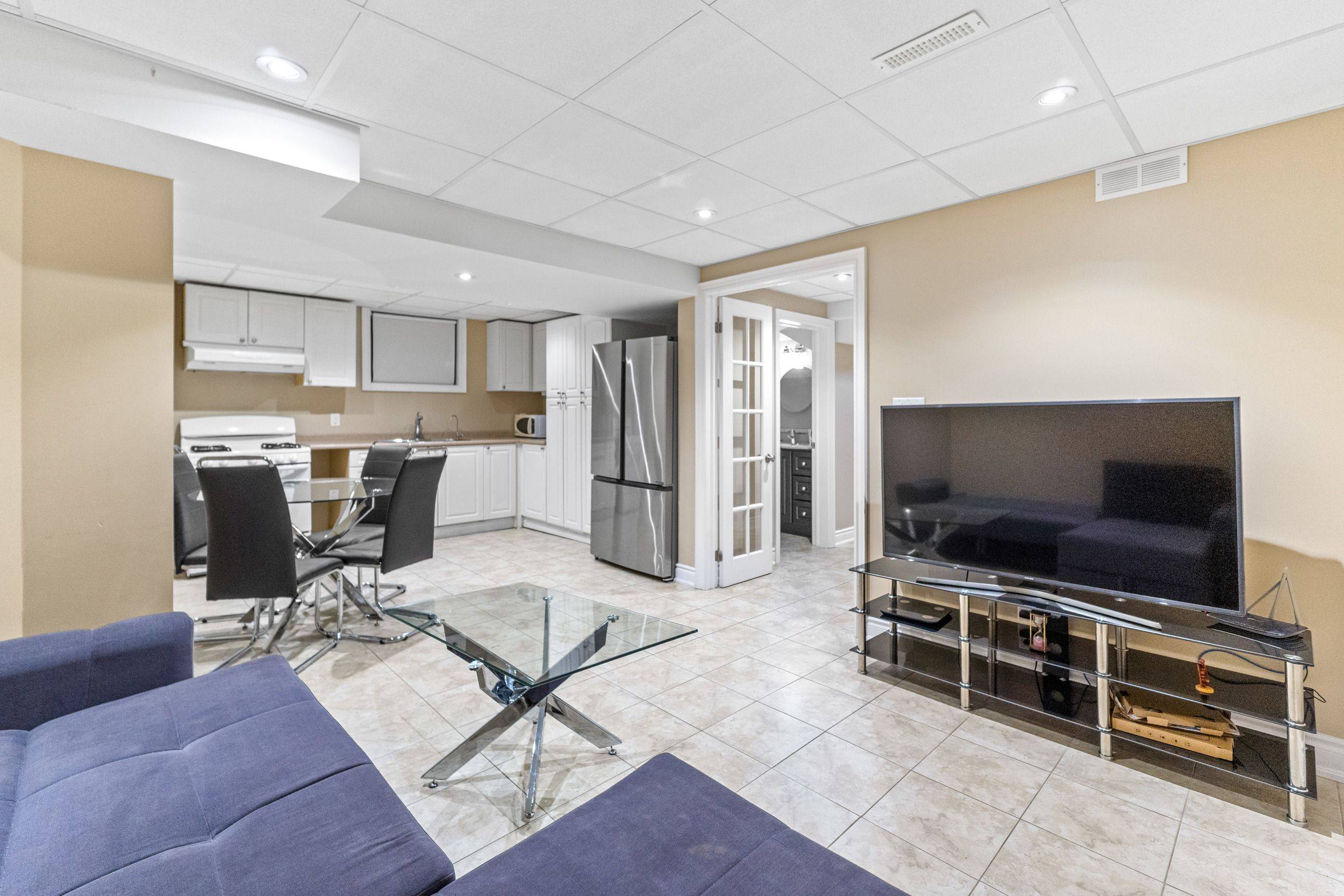 Mississauga, ON L5V 1Y6,5358 Flatford RD #BASEMENT