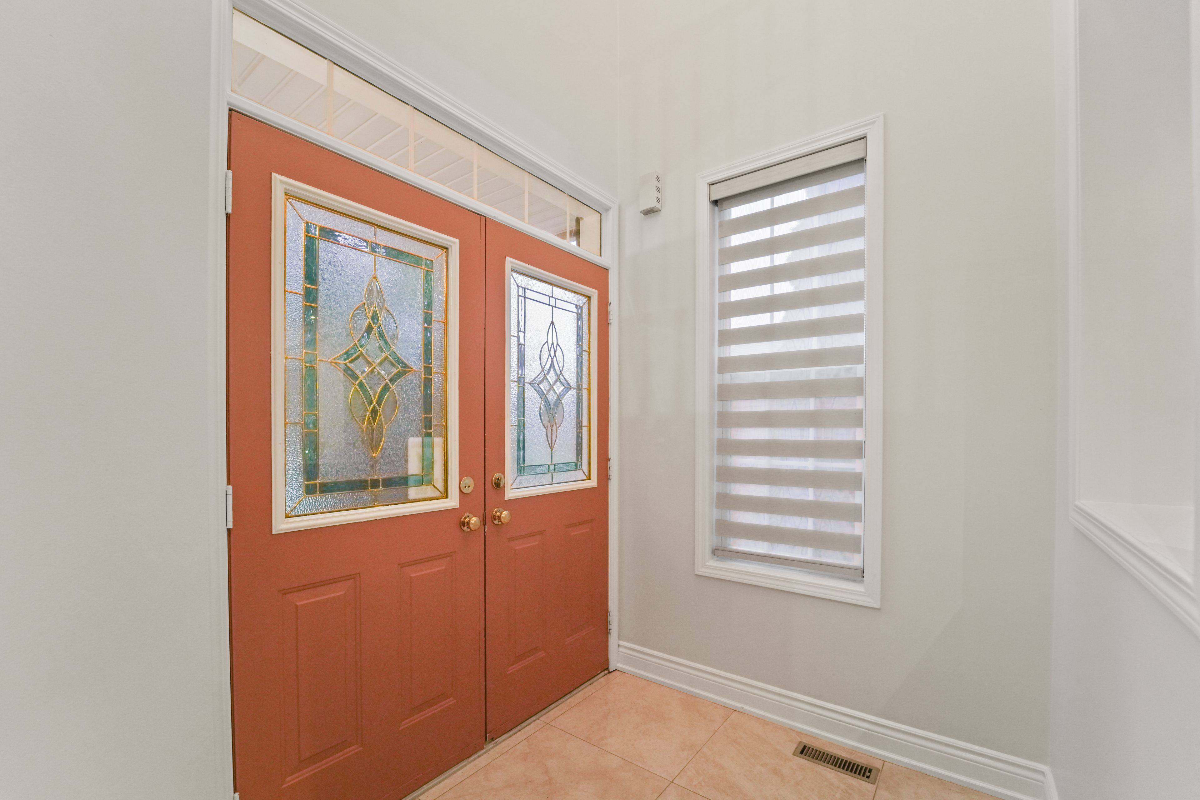 Mississauga, ON L5N 8G8,3619 Waterfall CRES