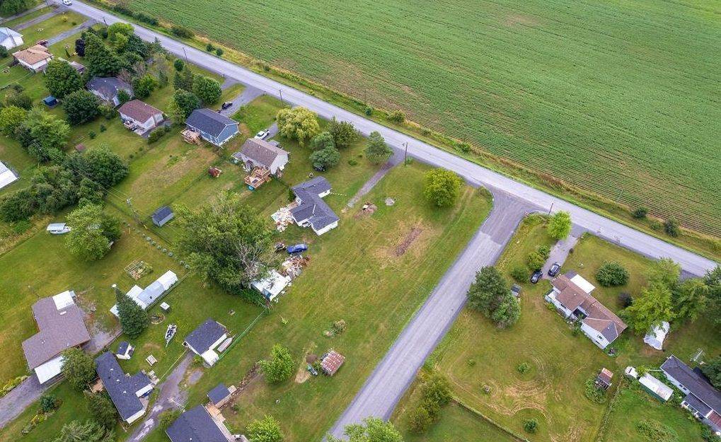 Greater Napanee, ON K7R 3K7,0 Moore AVE