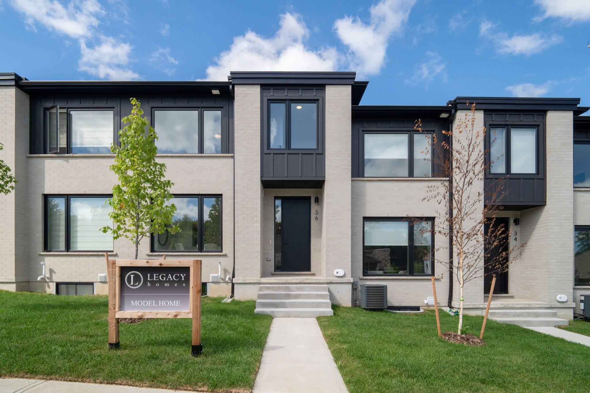 London South, ON N6K 0L2,1175 Riverbend RD #28