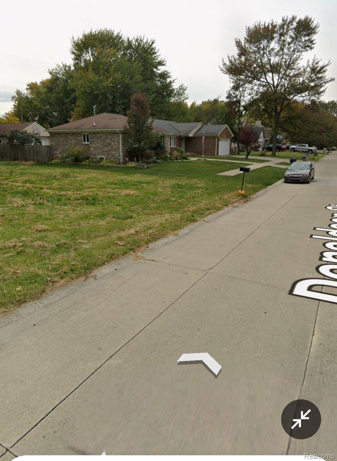 Clinton Township, MI 48035,23562 Donaldson