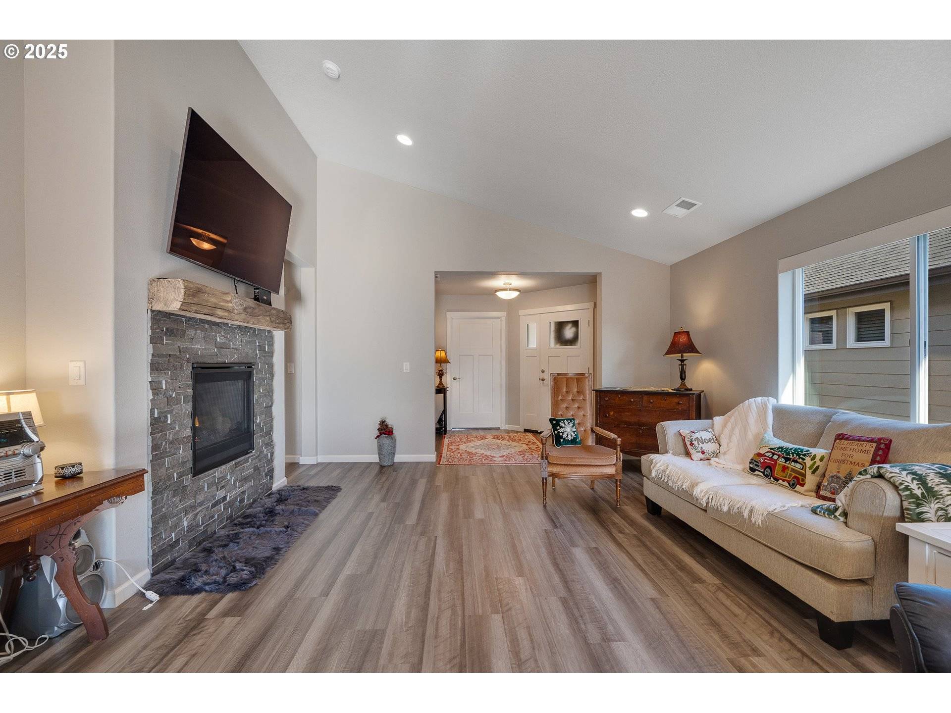 Dallas, OR 97338,2127 SE ACADEMY ST