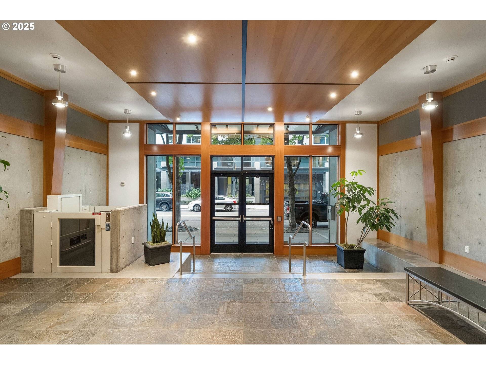 Portland, OR 97209,821 NW 11TH AVE #321