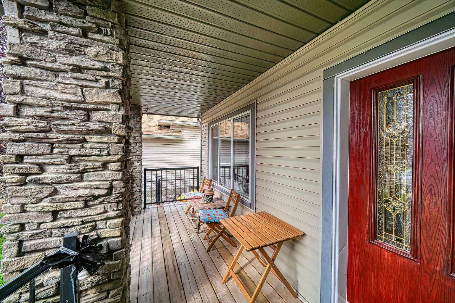 Okotoks, AB T1S 2N7,66 Crystal Green DR