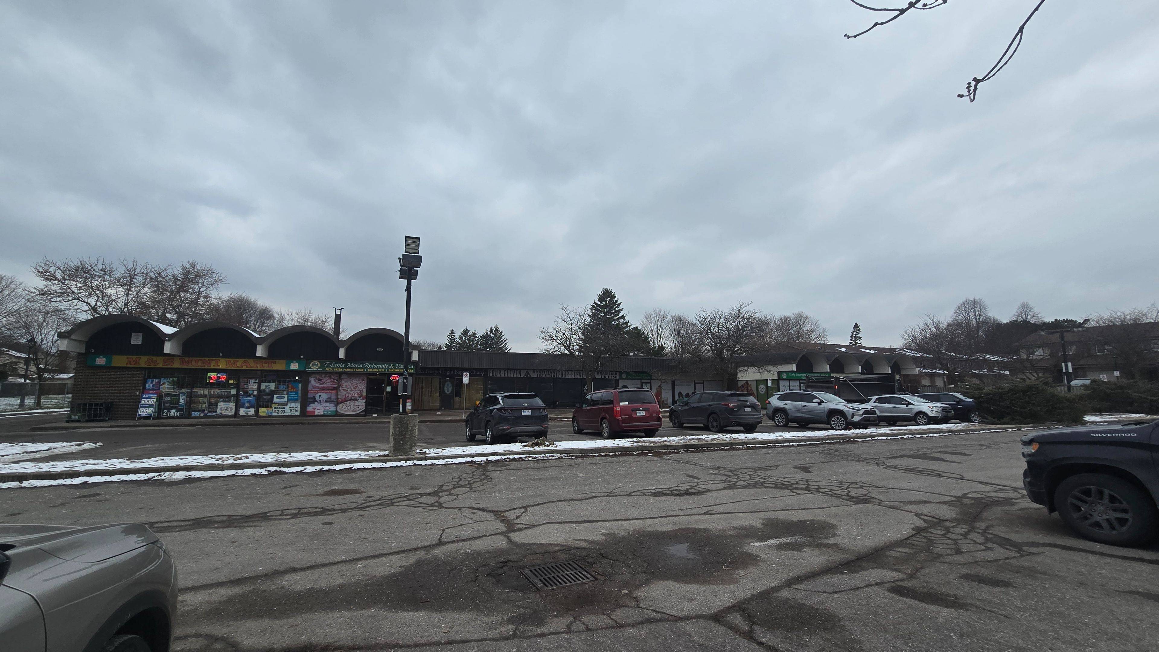 Whitby, ON L1N 5B2,261 Michael BLVD #10