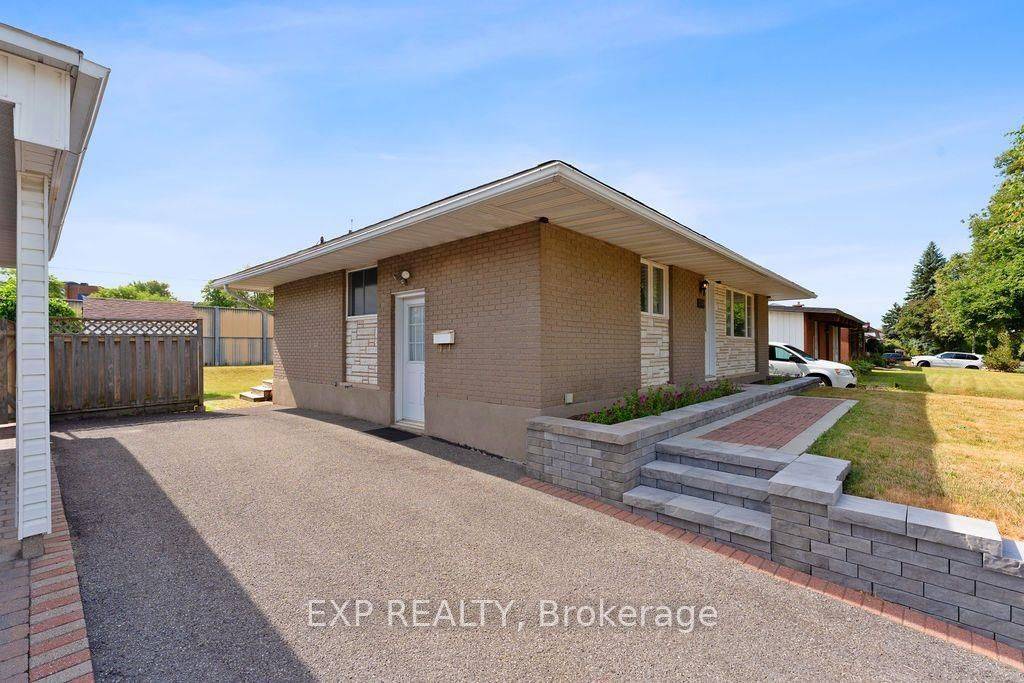 Britannia Heights - Queensway Terrace N And Area, ON K2B 7X9,2536 Roman AVE