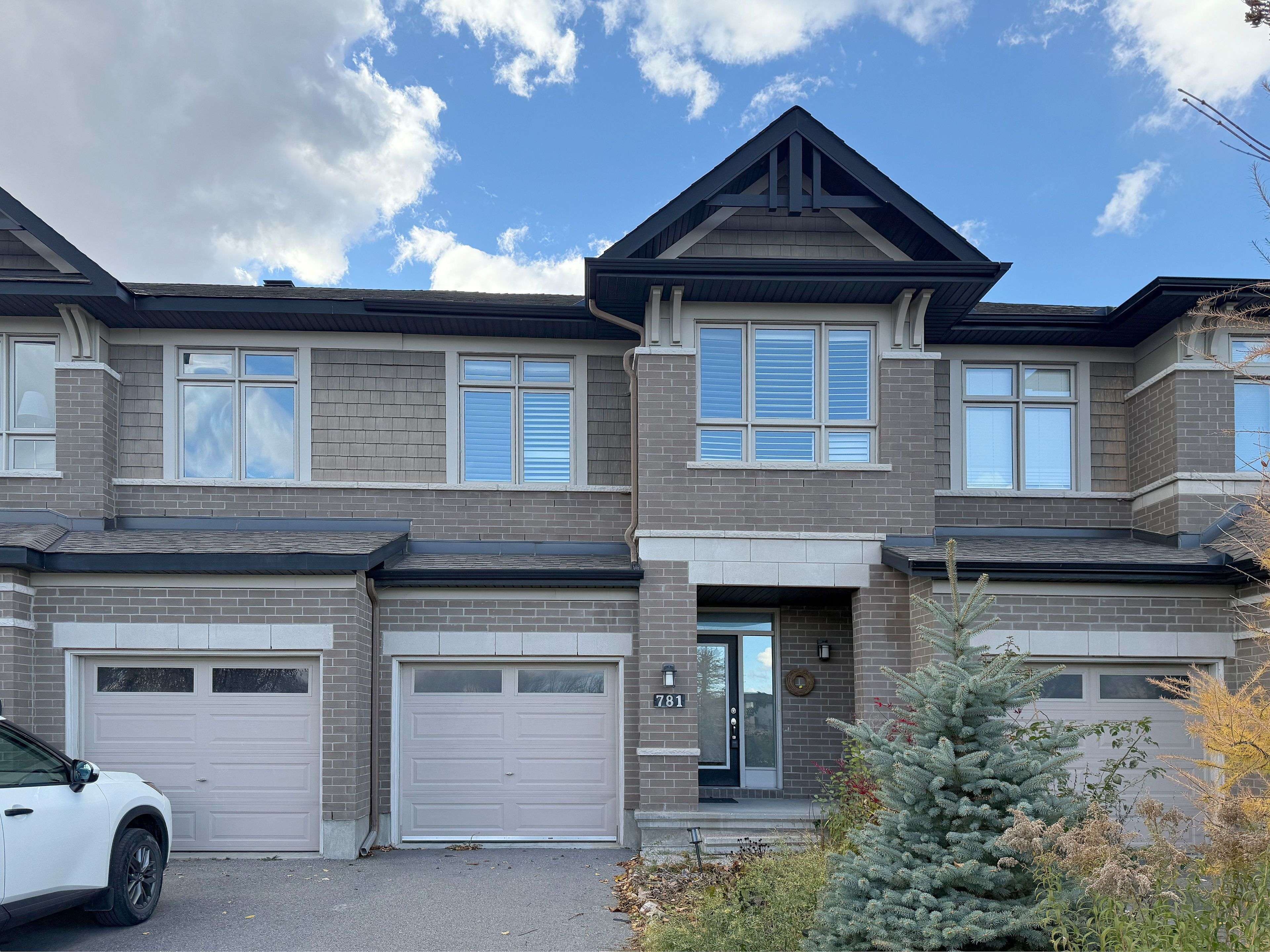 Blossom Park - Airport And Area, ON K4M 0E3,781 Brian Good AVE