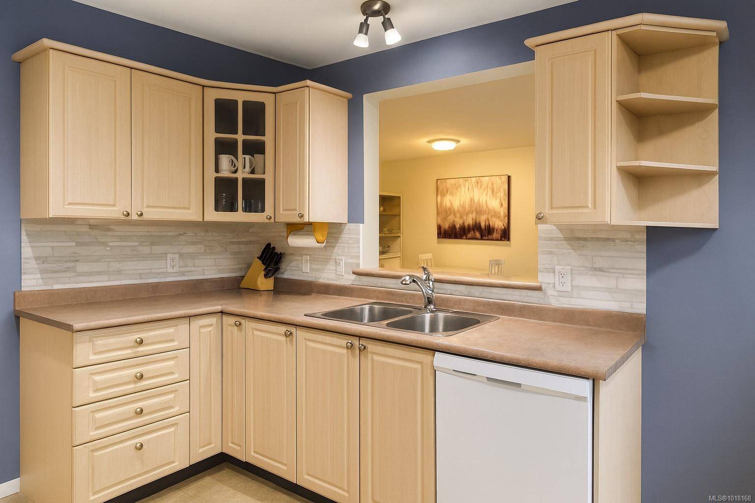 Central Saanich, BC V8M 2G9,1240 Verdier Ave #204