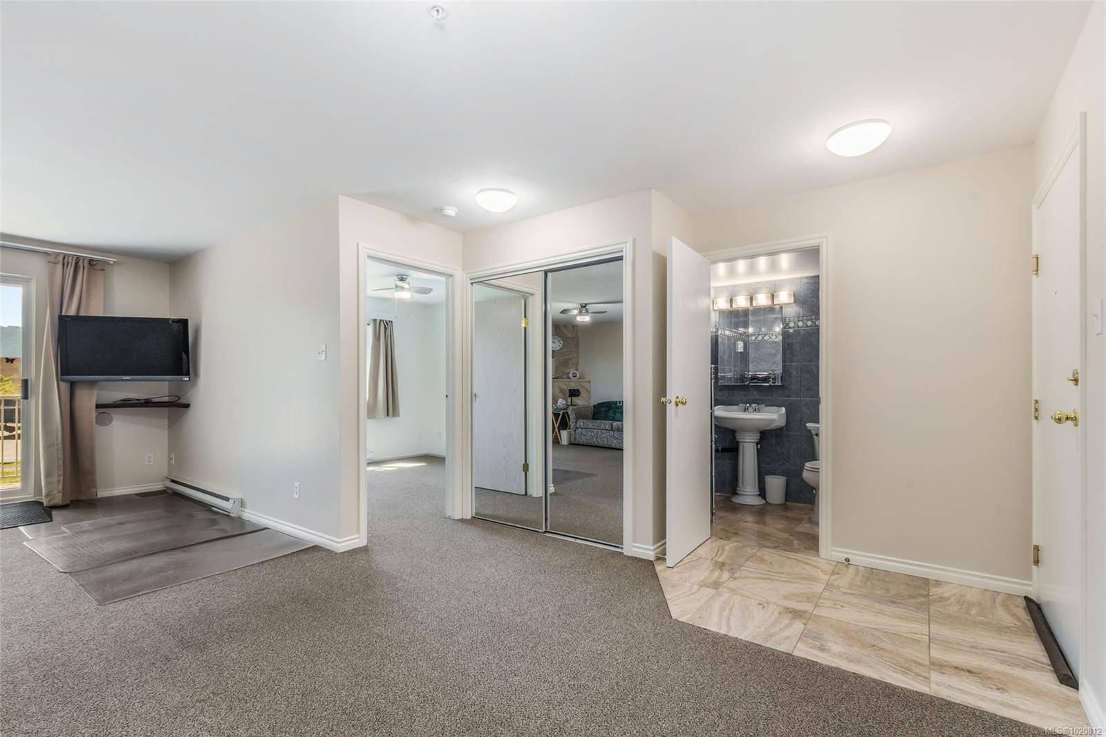 Nanaimo, BC V9T 6L1,4971 Songbird Pl #111