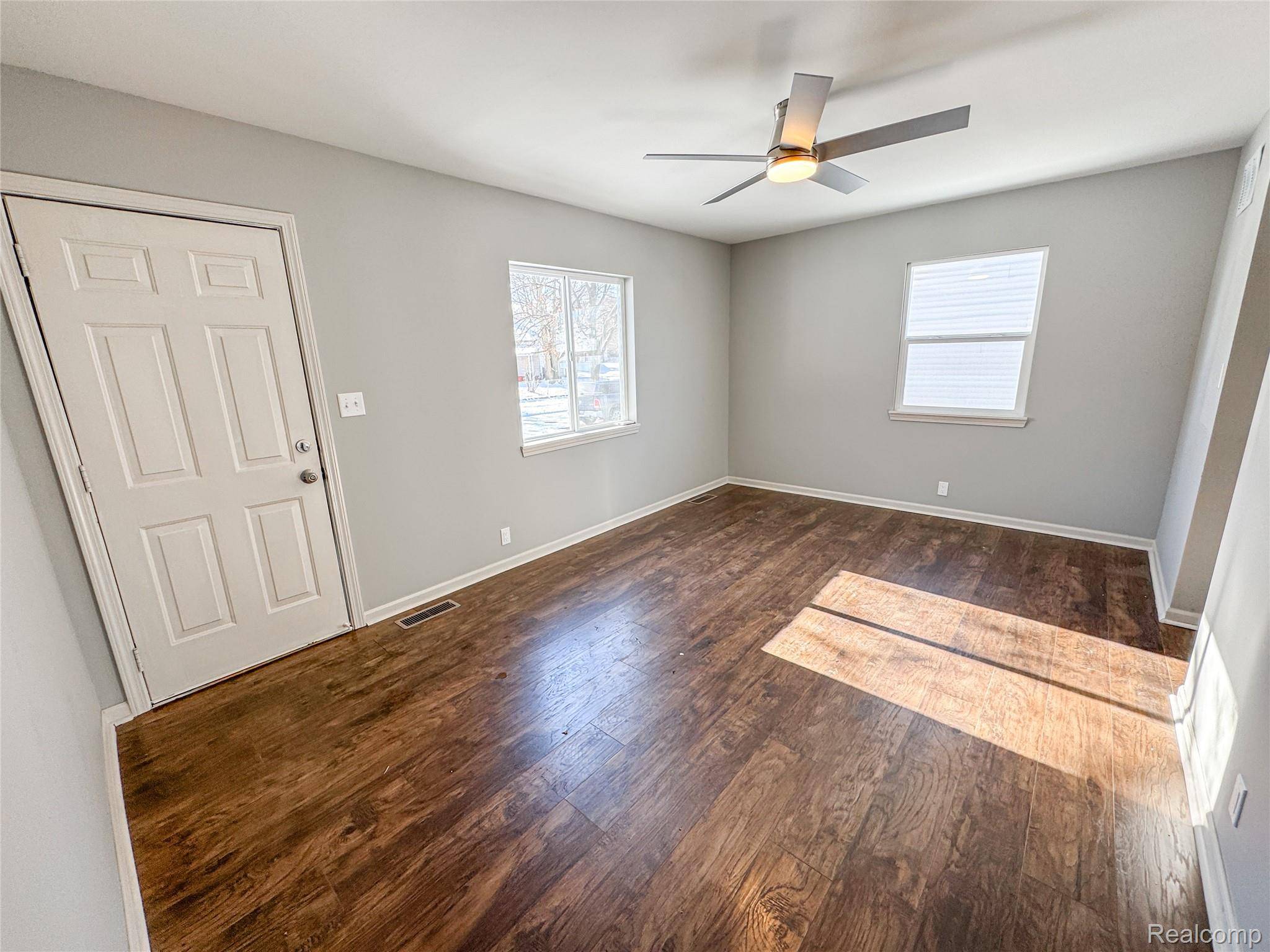 Flint, MI 48507,621 Lochhead AVE