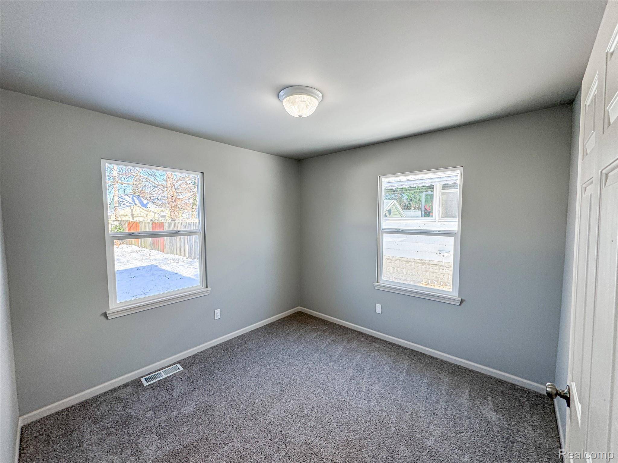 Flint, MI 48507,621 Lochhead AVE