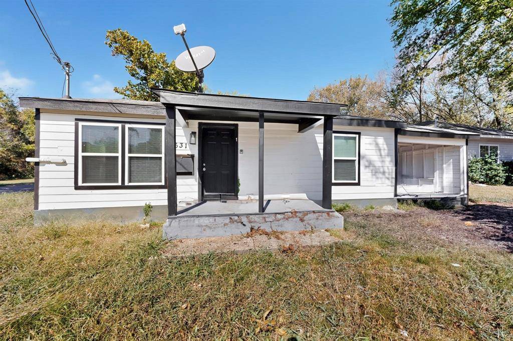 Denison, TX 75020,631 Baker Street #1