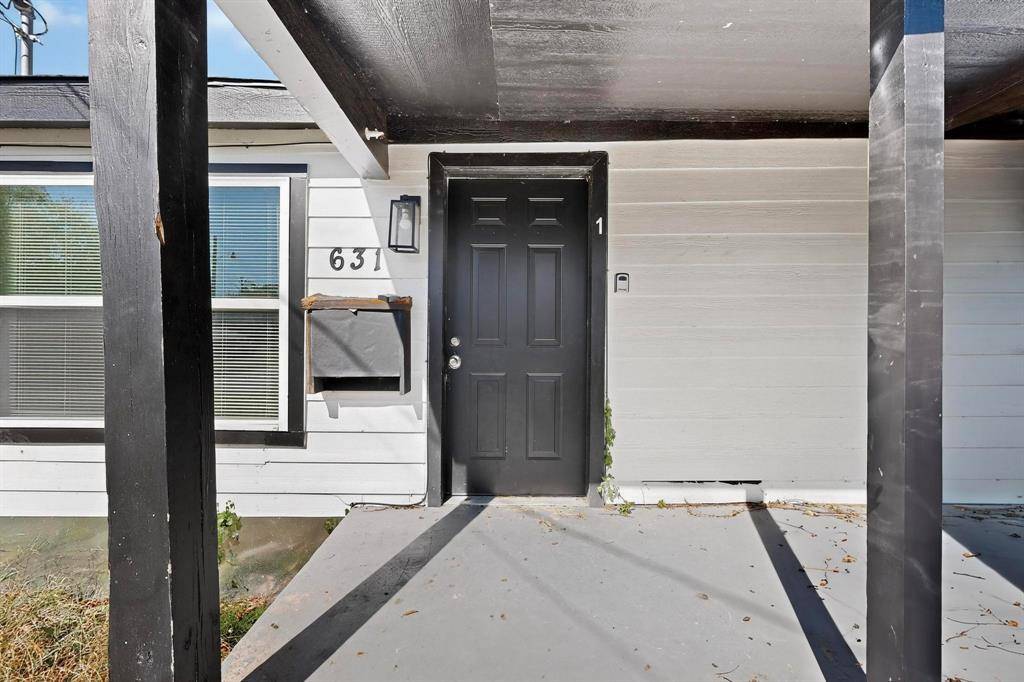 Denison, TX 75020,631 Baker Street #1