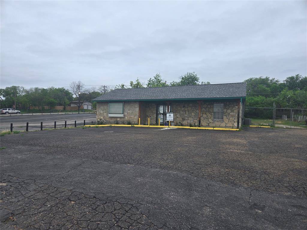 Fort Worth, TX 76116,4208 Benbrook Highway