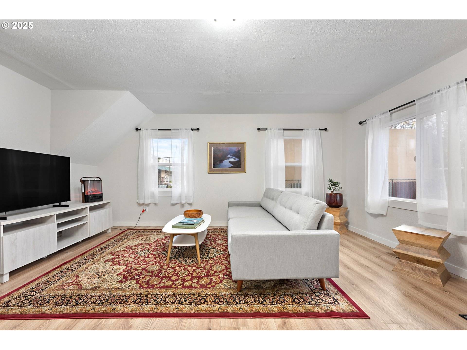 Portland, OR 97218,6099 NE Going ST