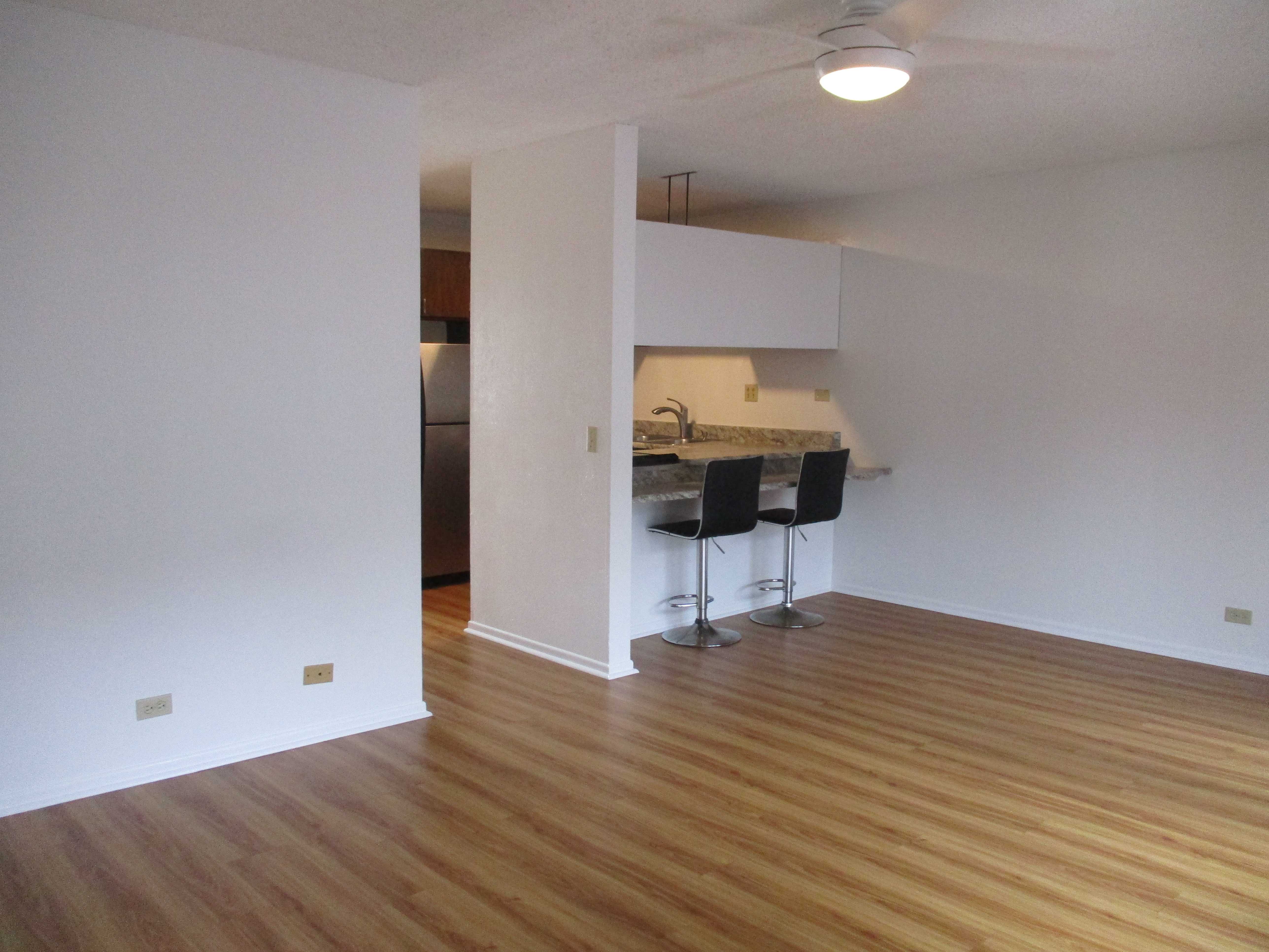 Hilo, HI 96720,33 HUALALAI  ST #209