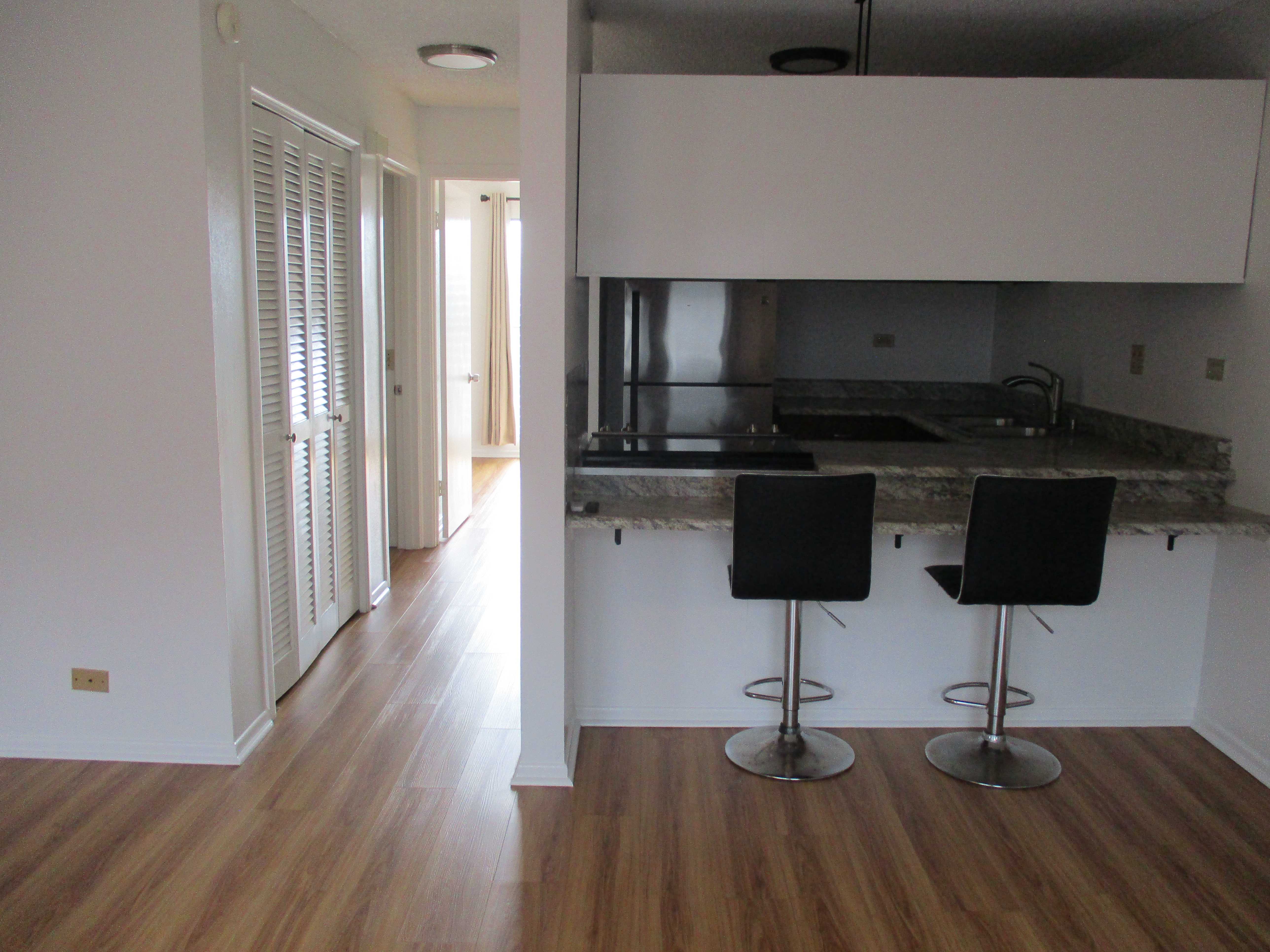 Hilo, HI 96720,33 HUALALAI  ST #209