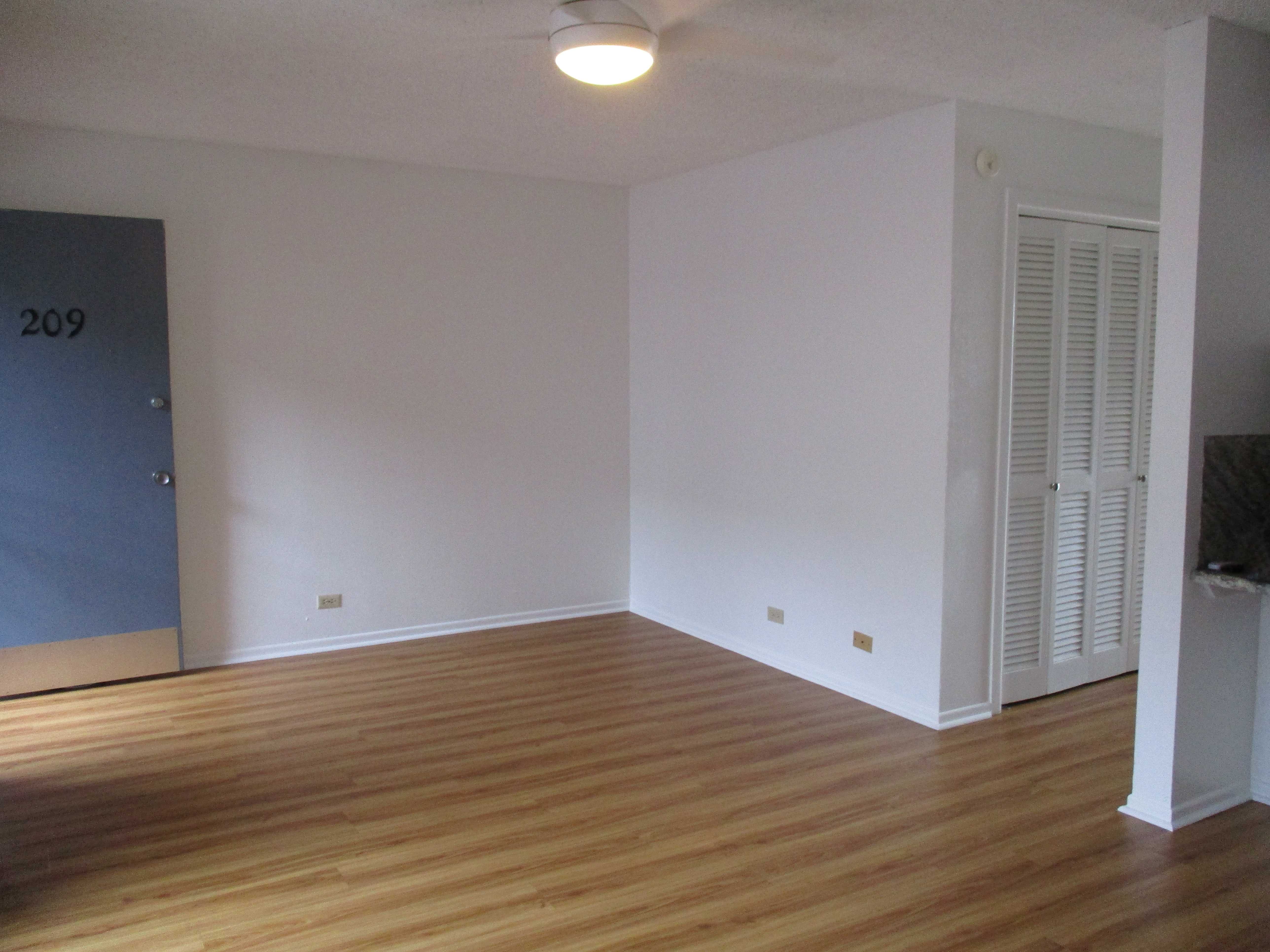 Hilo, HI 96720,33 HUALALAI  ST #209