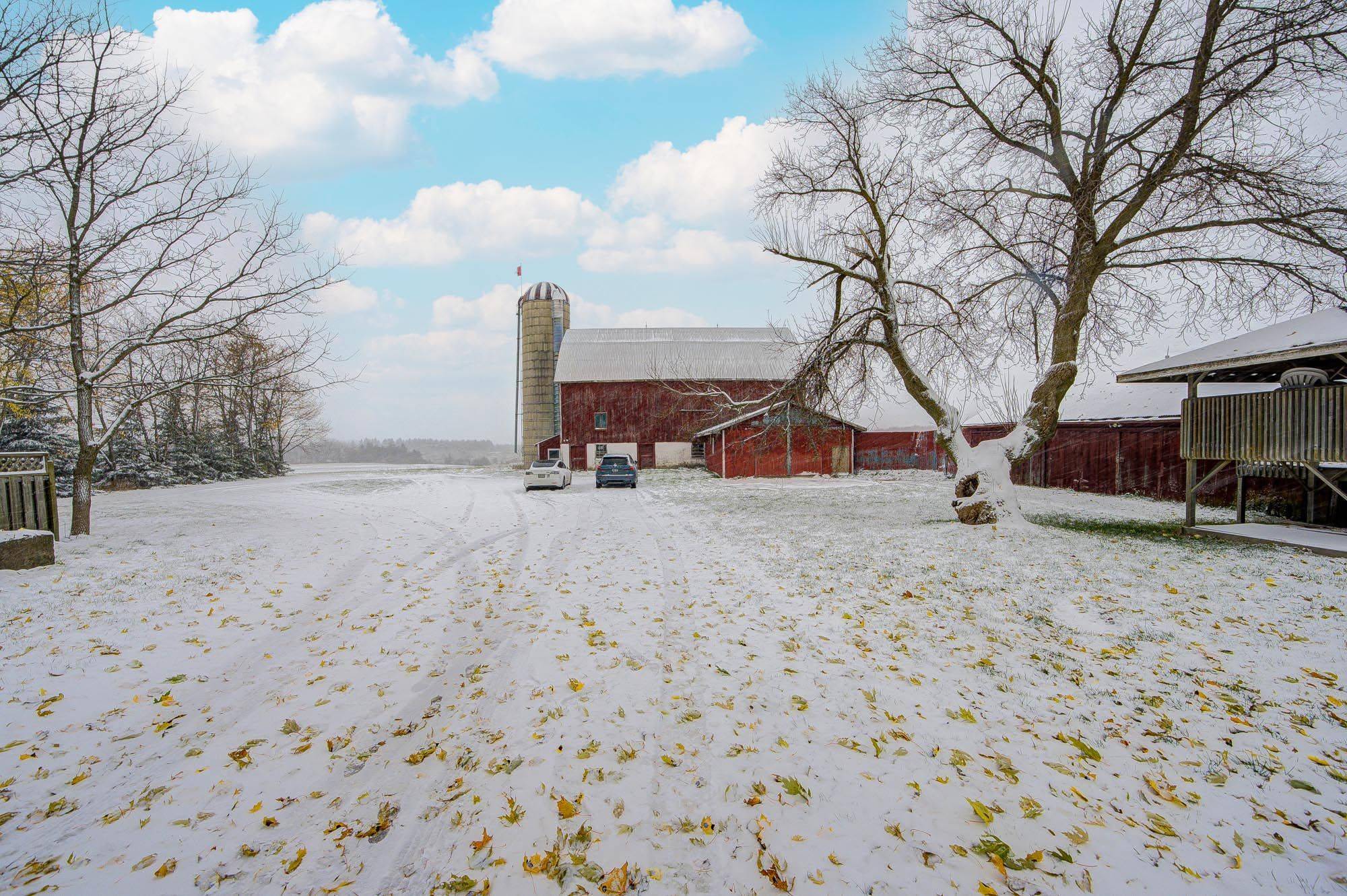 Essa, ON L0L 2N2,7092 Simcoe County 27 RD