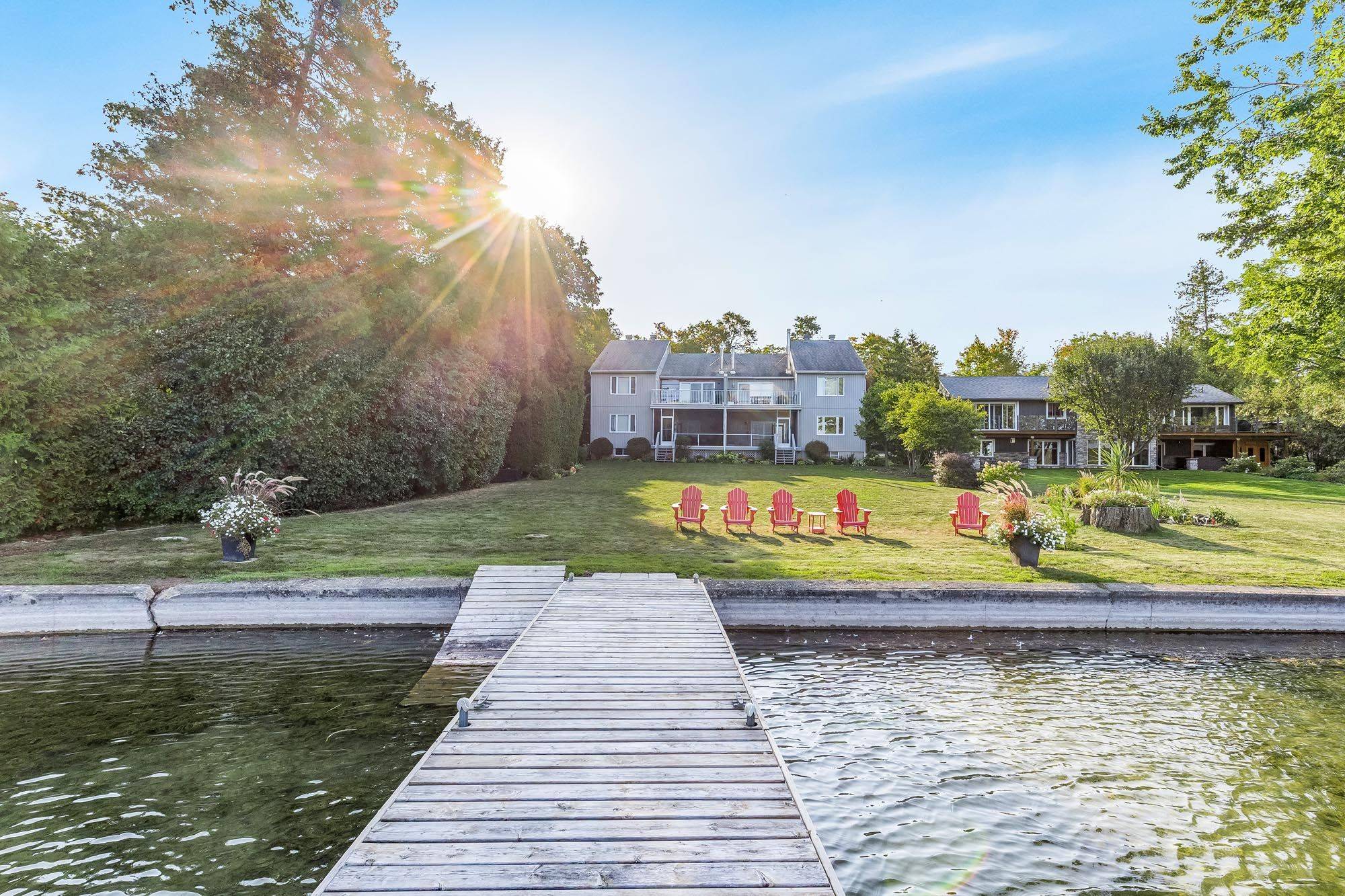 Orillia, ON L3V 7H1,260 Cedarmere RD #101