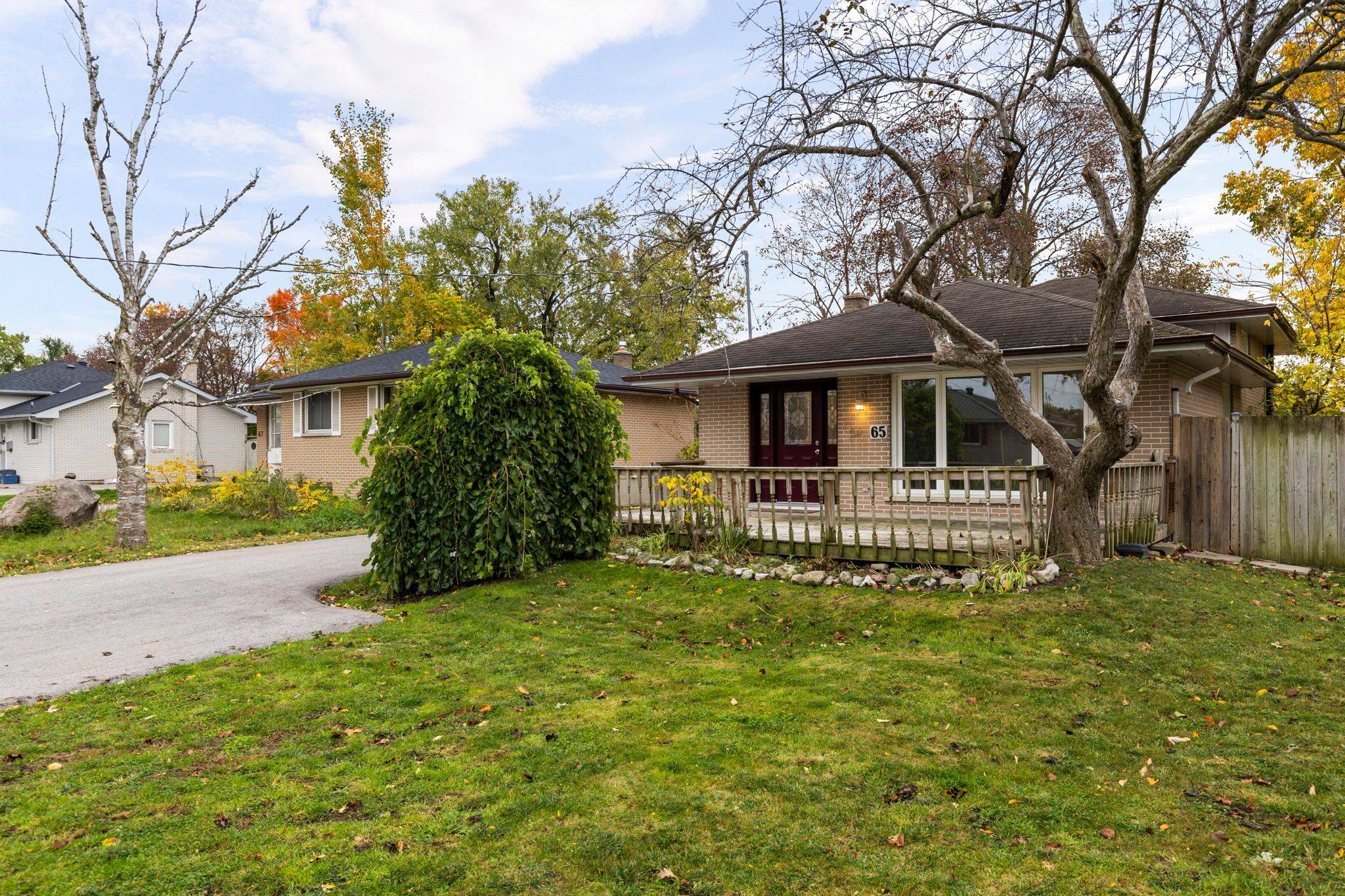 Barrie, ON L4M 2X1,65 Ottaway AVE