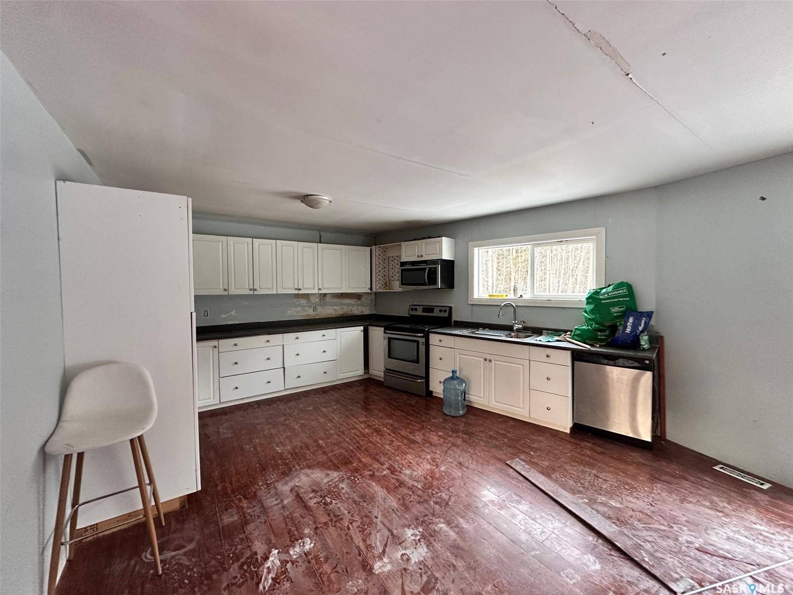 Black Point, SK S0M 1G0,404 Blackpoint BAY