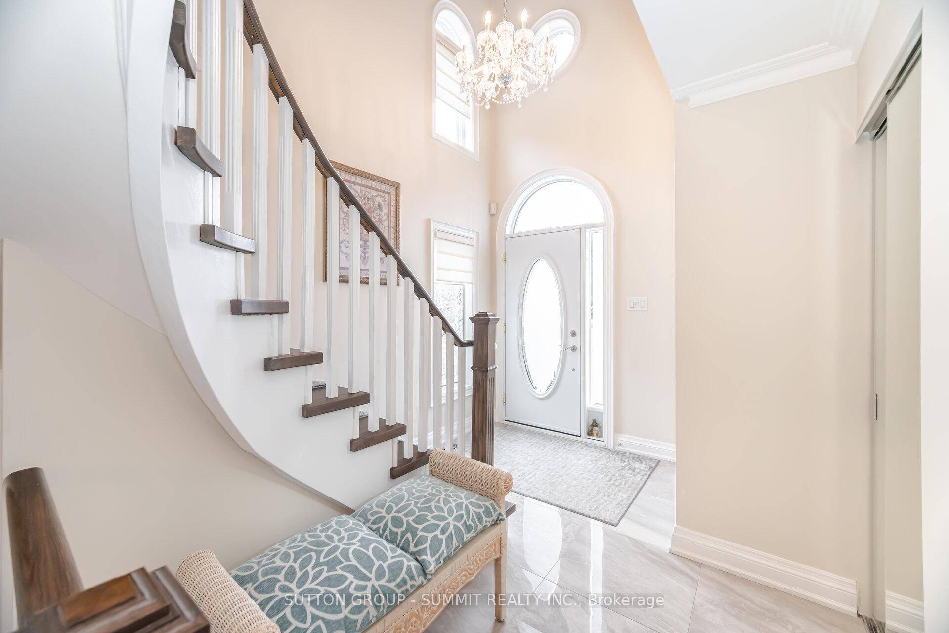 Mississauga, ON L5L 5X2,1905 Broad Hollow Gate #14