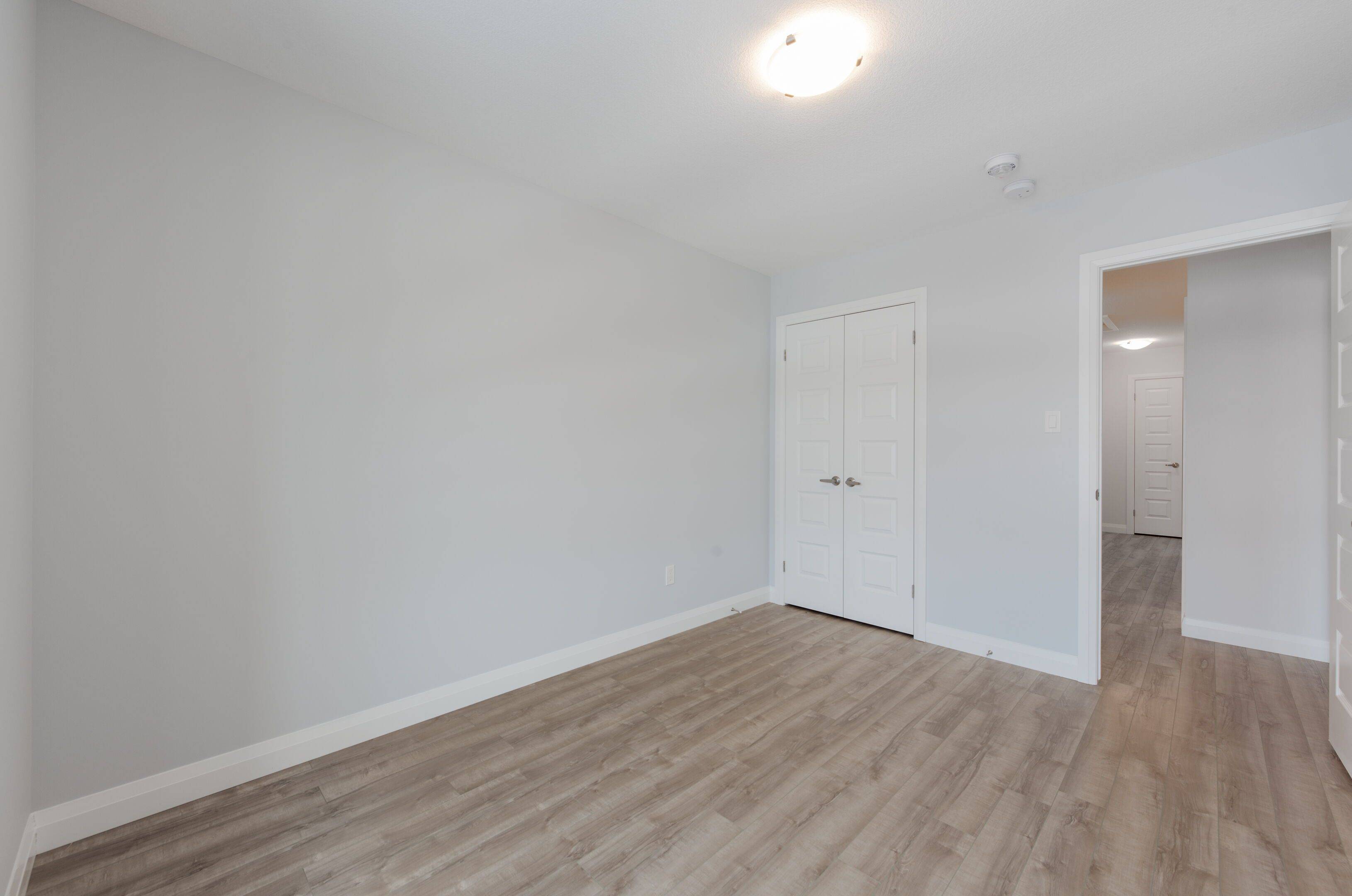 London North, ON N5X 0N5,1820 Canvas WAY #92