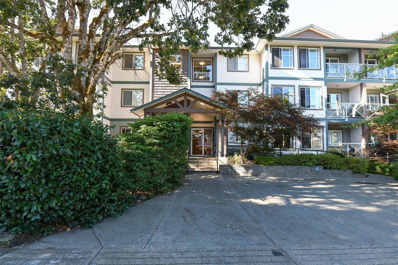 Courtenay, BC V9N 3W5,129 Back Rd #103