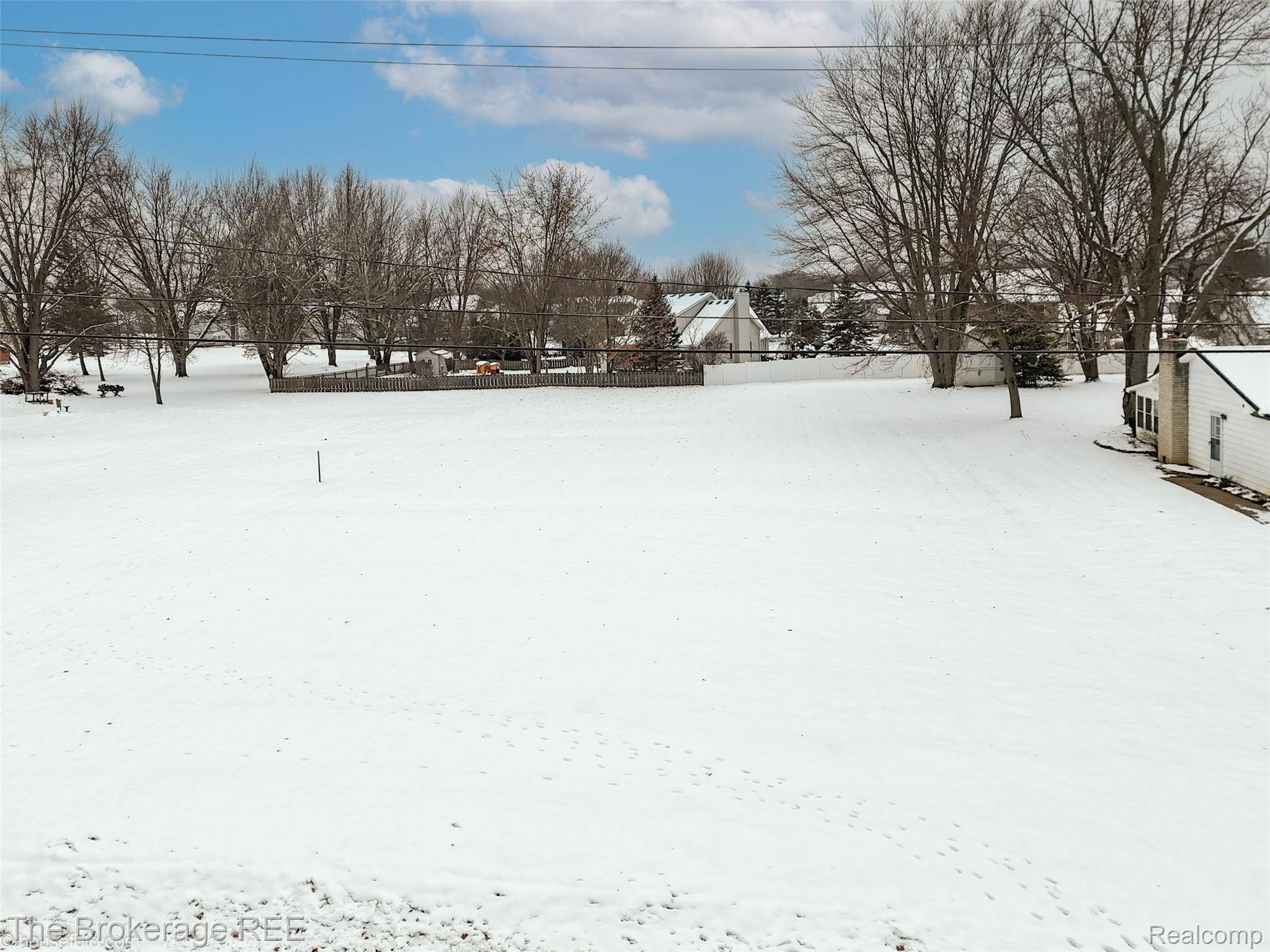 Grand Blanc, MI 48439,S Genesee RD