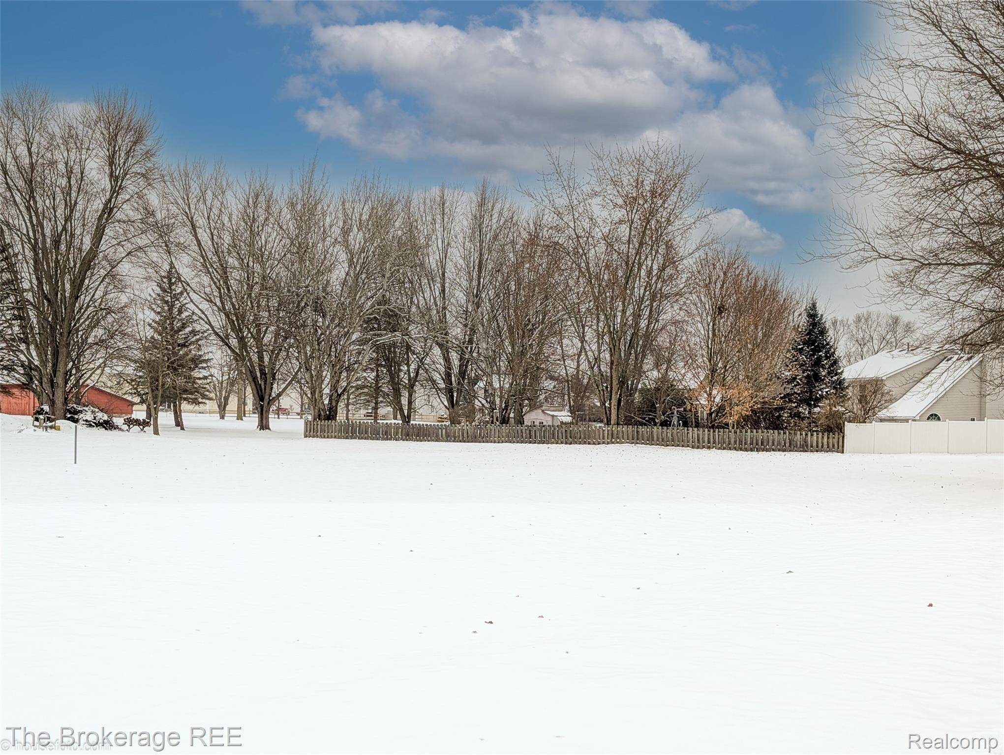 Grand Blanc, MI 48439,S Genesee RD