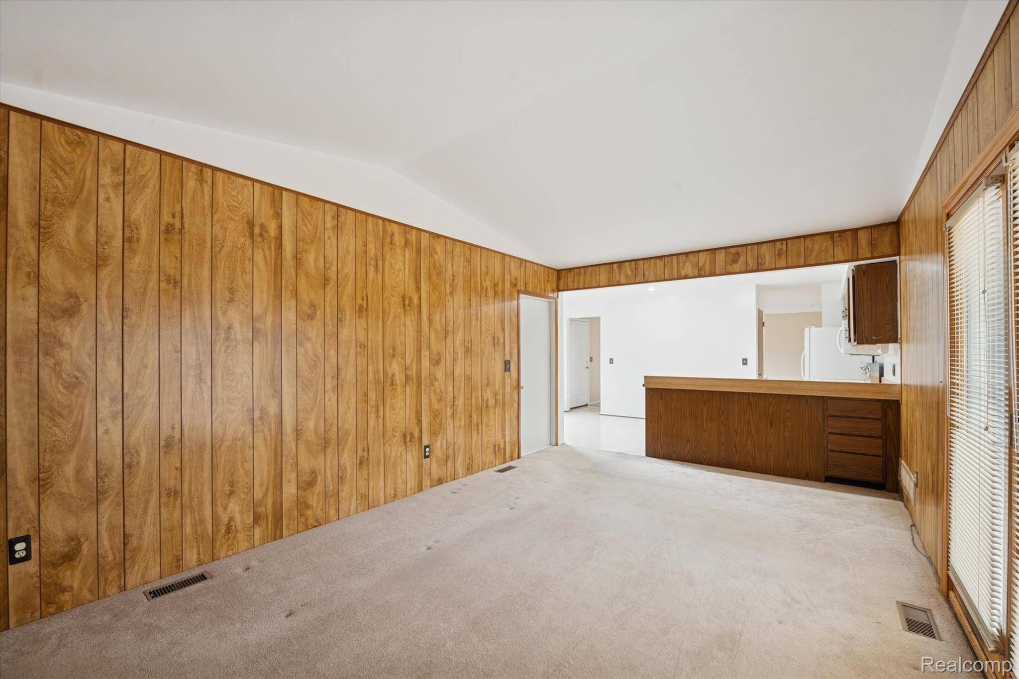 South Lyon, MI 48178,751 Norchester ST