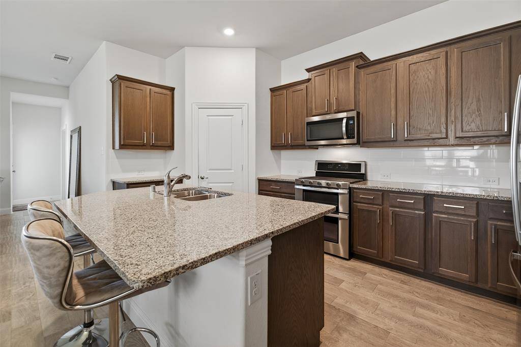 Forney, TX 75126,4008 Dusk Drive