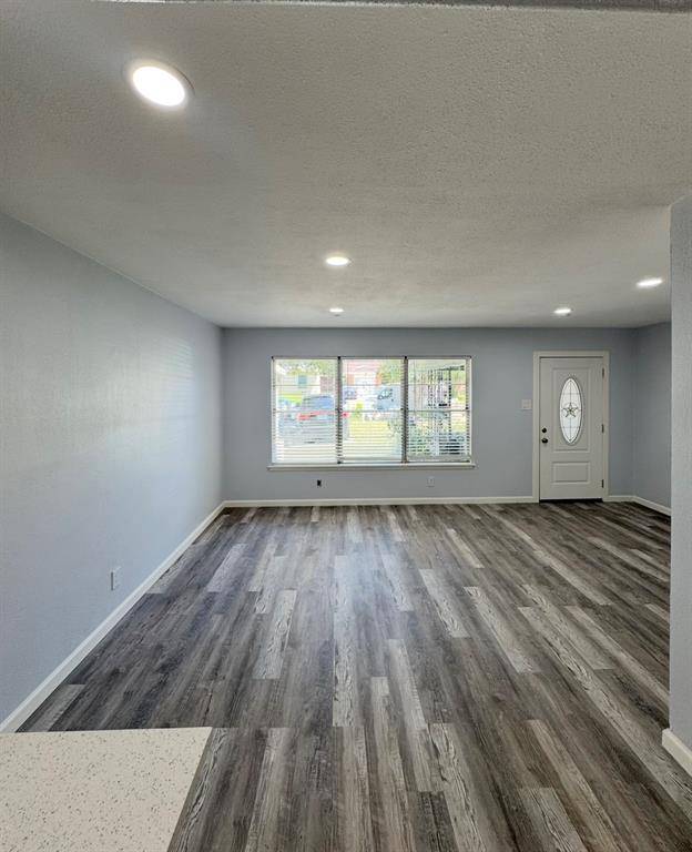 Dallas, TX 75216,4521 Malden Lane