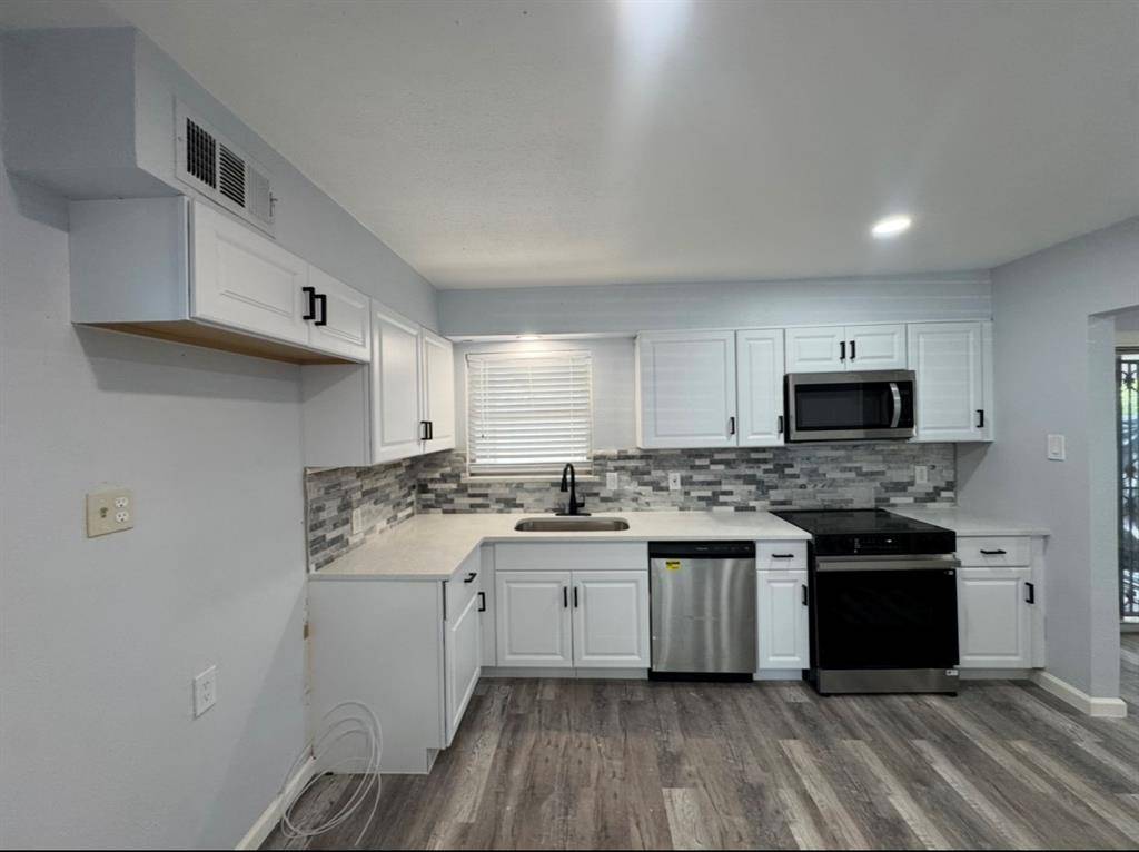 Dallas, TX 75216,4521 Malden Lane