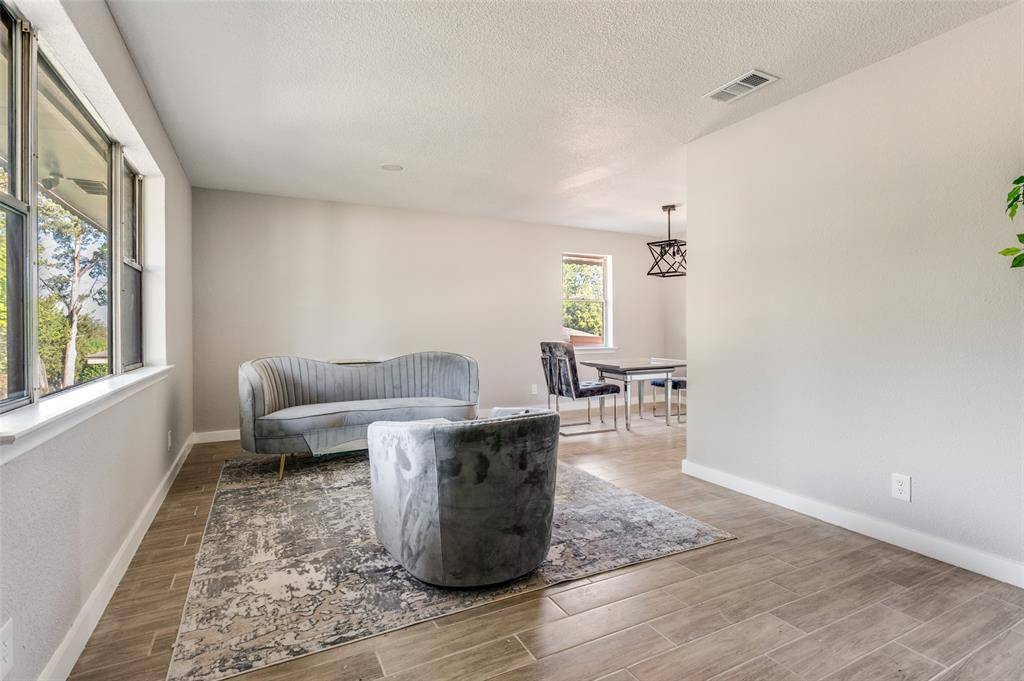 Dallas, TX 75241,1287 Whispering Trail