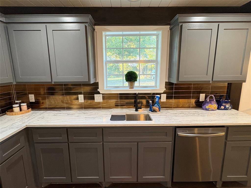 Savoy, TX 75479,1604 CR #4040