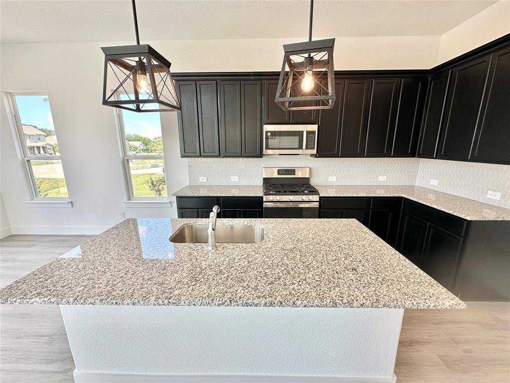 Gainesville, TX 76240,1432 Bluebonnet Boulevard