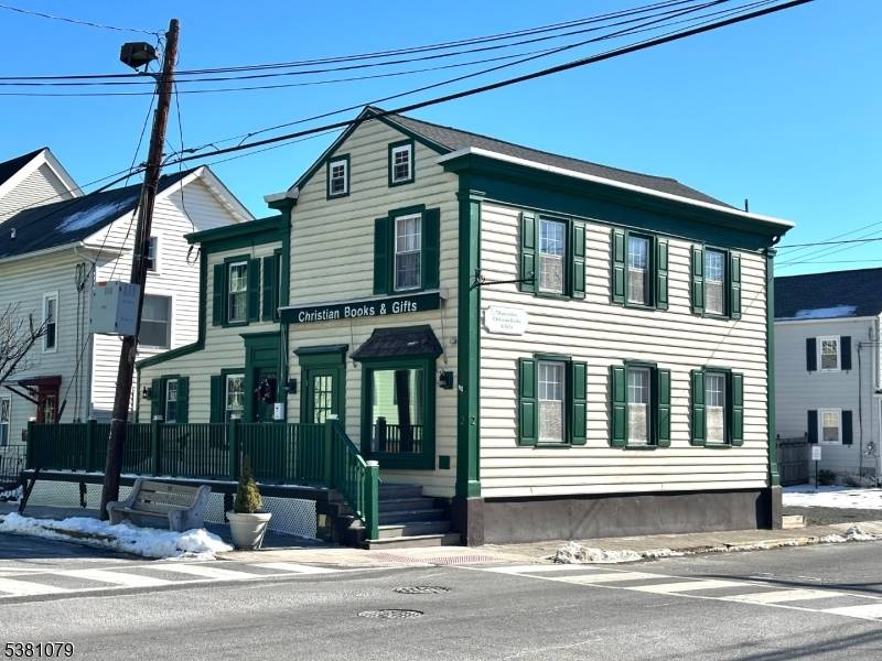 Clinton Town, NJ 08809,2 E Main St