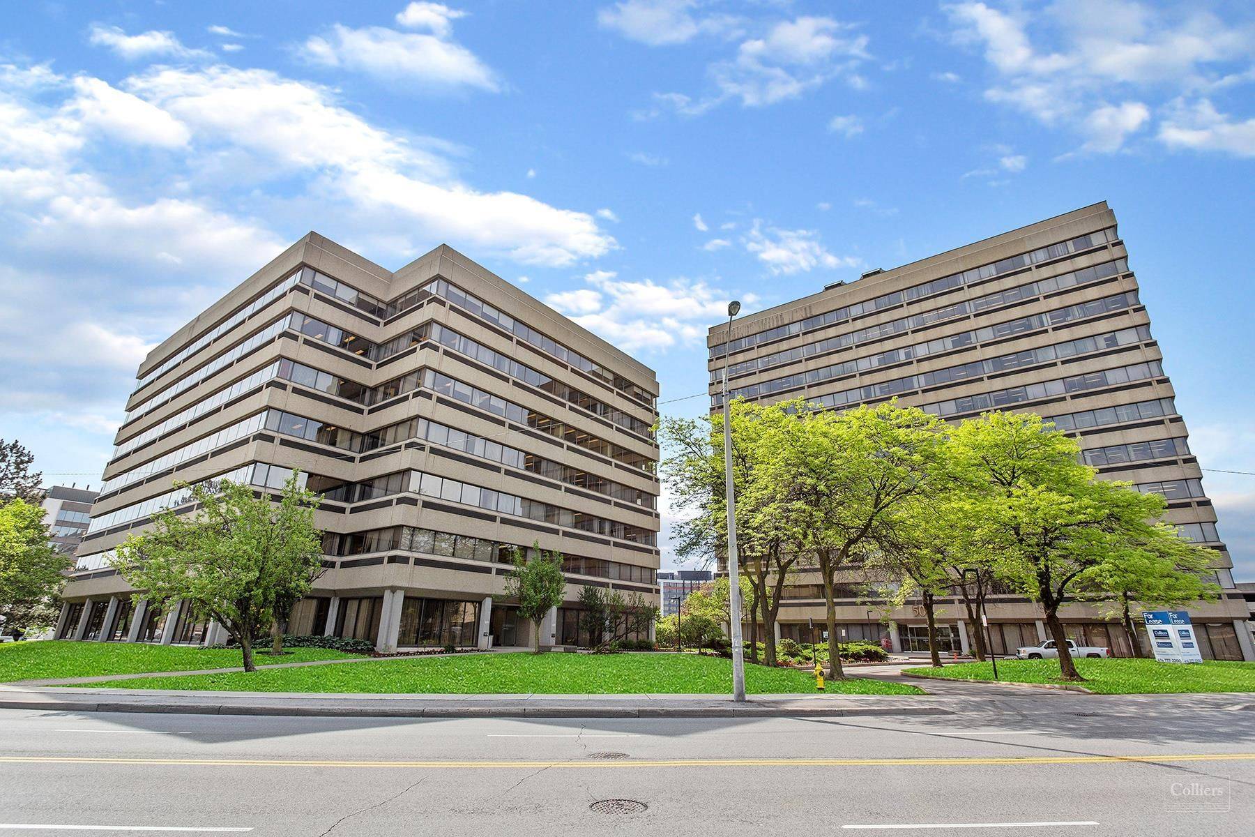 505 Consumers RD #804, Toronto C15, ON M2J 4V8