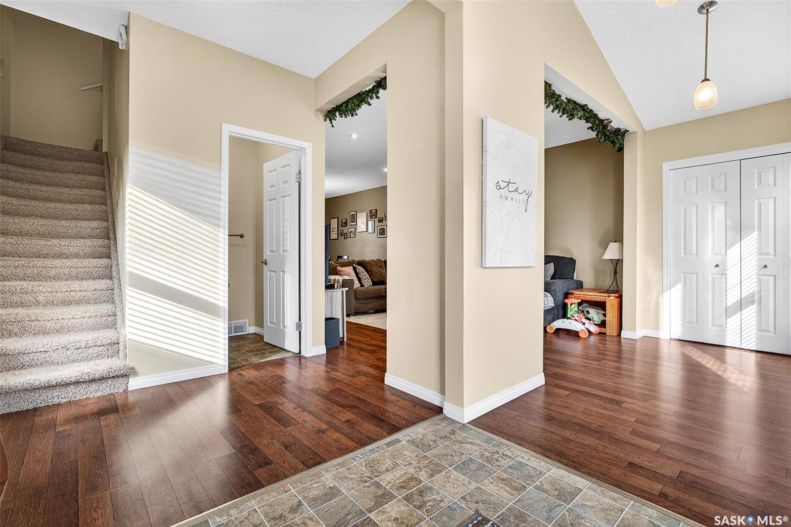 Moose Jaw, SK S6H 4B1,426 Moose SQUARE