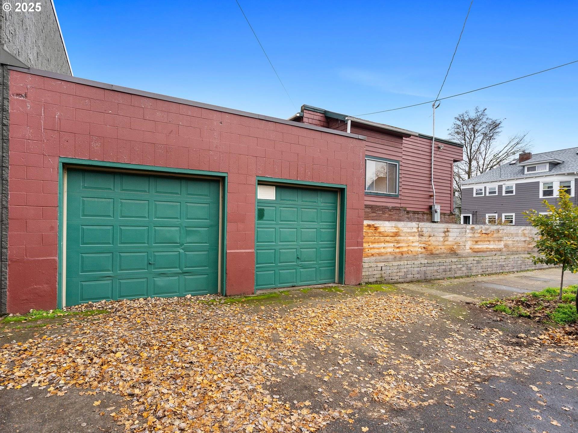 Portland, OR 97214,1305 SE BELMONT ST