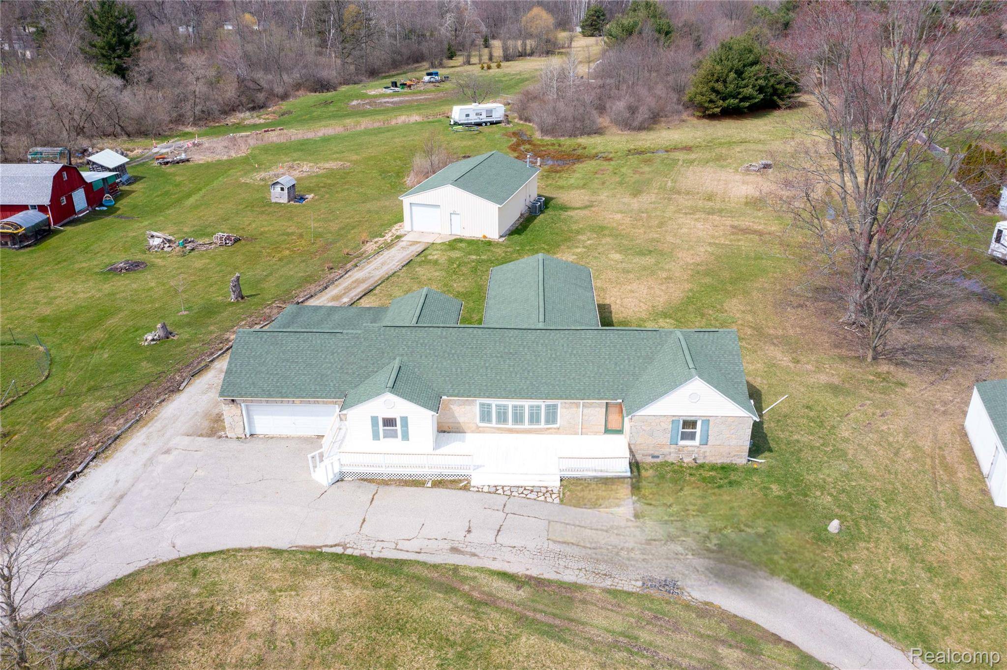 St. Clair, MI 48079,5428 Gratiot AVE