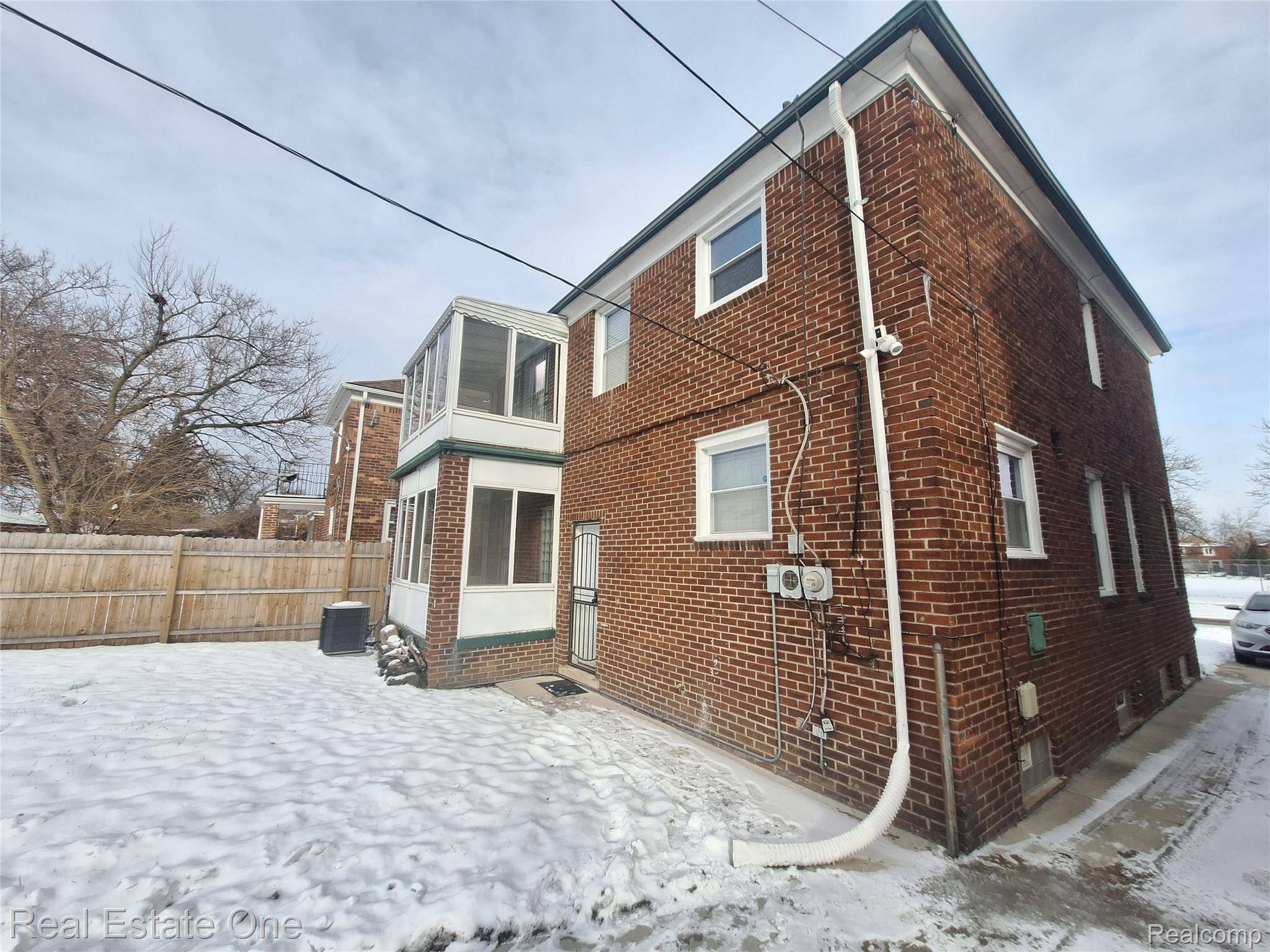 Detroit, MI 48221,18285 Roselawn Street