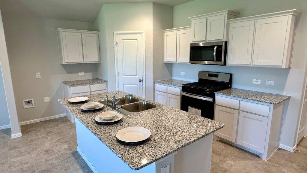 Cresson, TX 76035,13476 STAGE COACH Lane