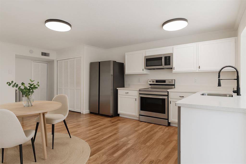 Rowlett, TX 75089,5920 Maple Lane