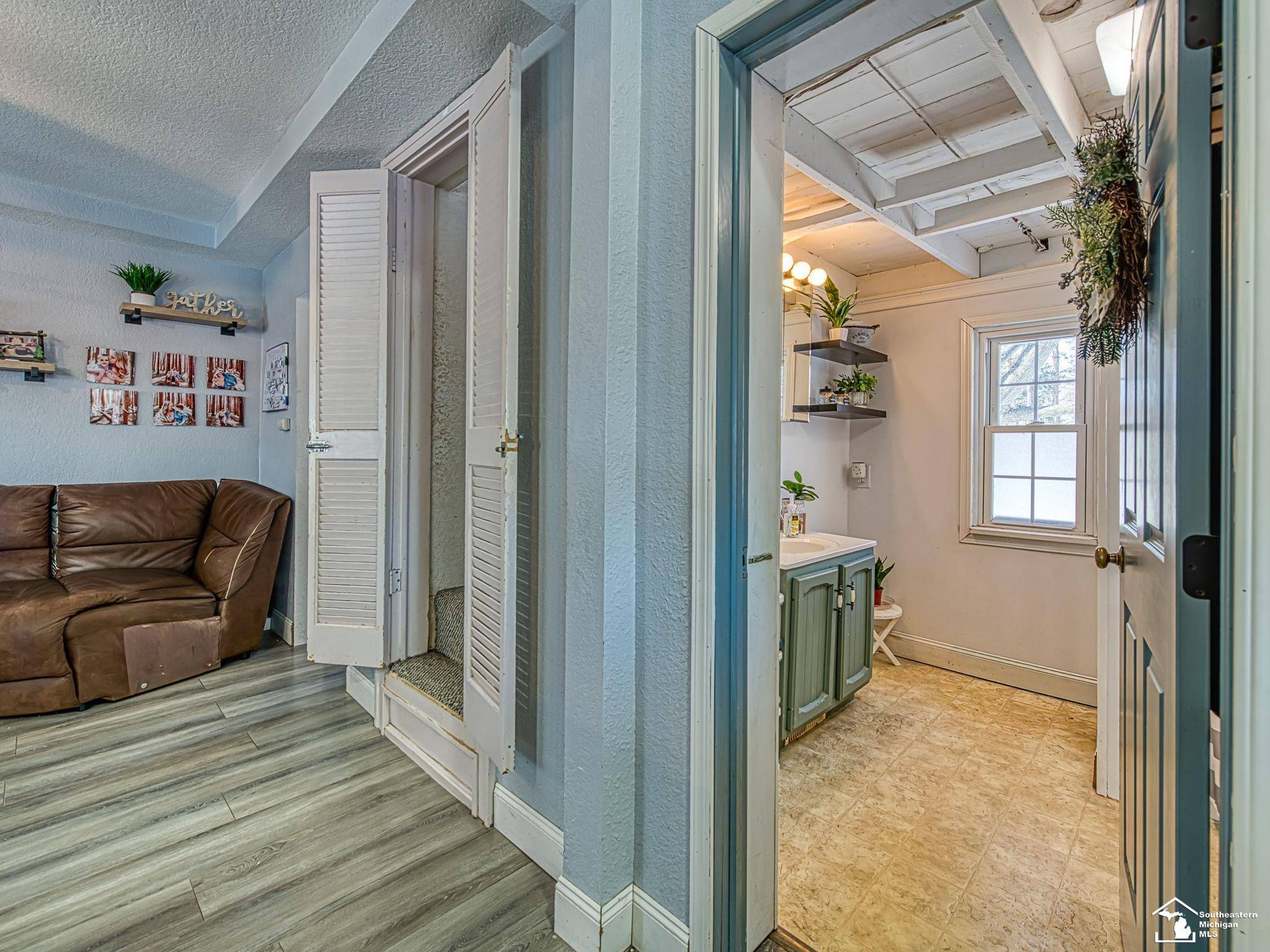 Petersburg, MI 49270,16246 Morocco RD