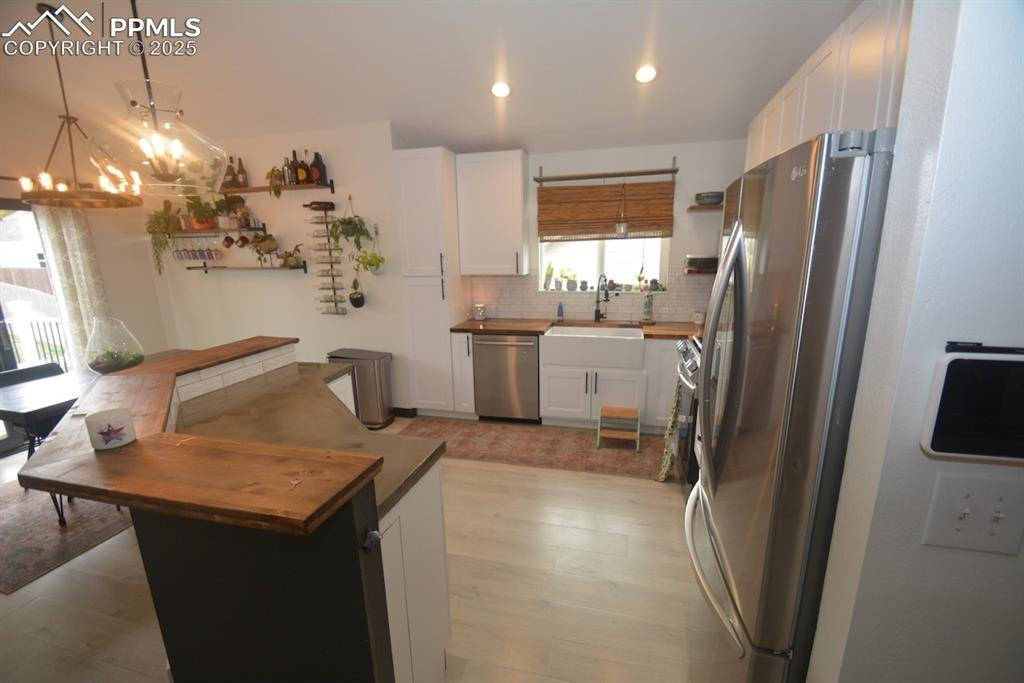 Colorado Springs, CO 80915,6545 Lindal DR