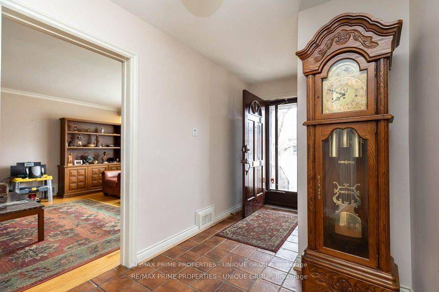 Toronto C04, ON M5M 3M4,173 Ridley BLVD